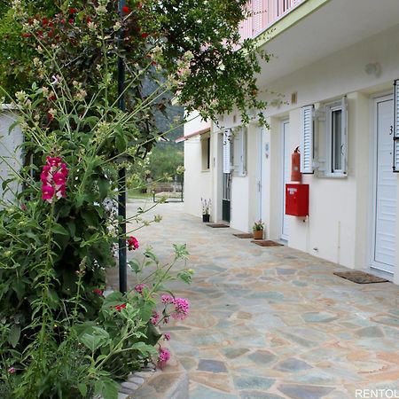 Poúlithra Rentoulia Apartments מראה חיצוני תמונה